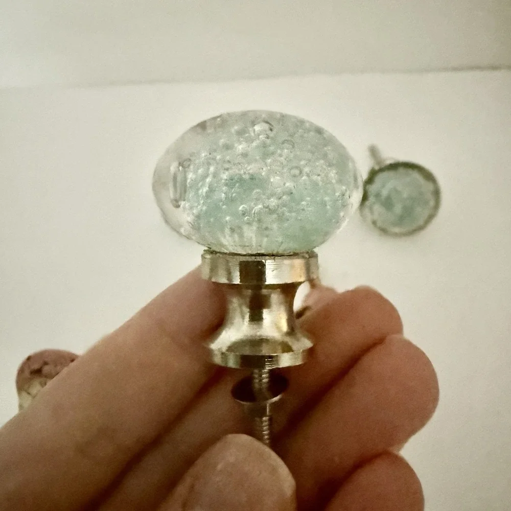 Four Clear And Blue Glass Knobs And Two Shabby Chic Pink Clock Knobs